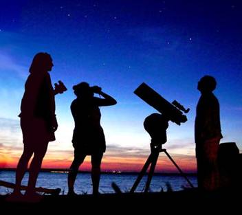 http://3.bp.blogspot.com/-PrlAhst27HM/UM1liKFdvvI/AAAAAAAABag/zA3GRzKOJiw/s640/aficionados-perseidas.jpg