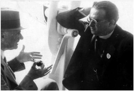 lemaitre y sir eddington.jpg